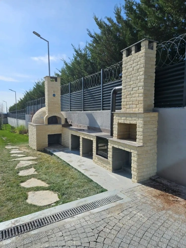 Taş Kaplamalı Taş Fırınlı Barbekü Modeli AKS0845 ürün küçük galeri görseli